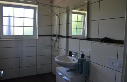 Yacht im Schiffehaus - Foto 26