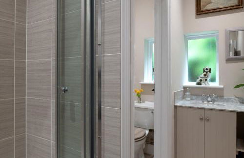 The Clock Tower & Dairy - Two x 2 Bed Barns with Indoor Pool - Photo 52