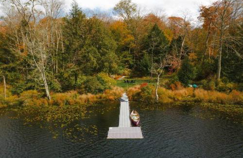 Lakefront Log Cabin, Private Lake Access w/Peloton - Foto 66