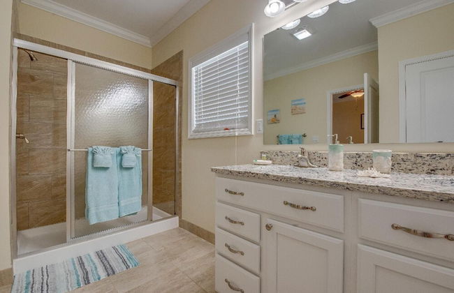 2 Beautiful 4 Bed 3 Bath Pool Home w Free Dock - Foto 20