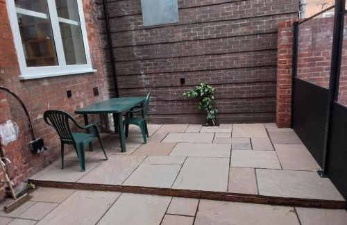 Superb City Centre apt with parking - Photo 9