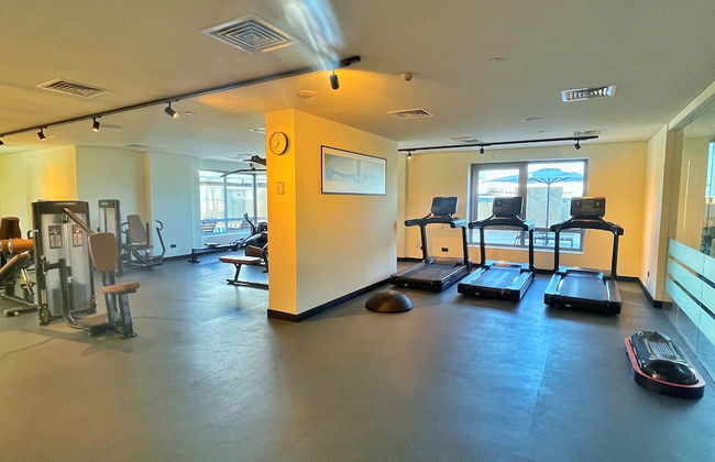 Staybridge Suites Dubai Internet City by IHG - Photo 35