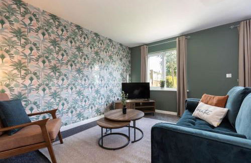 Lakeland House - Photo 1