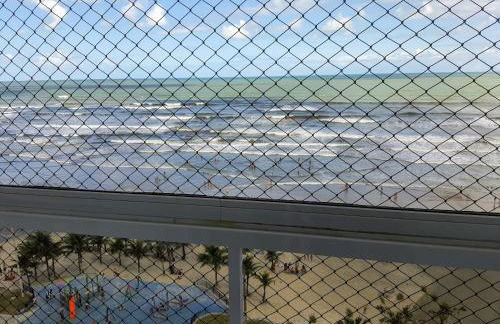 APARTAMENTO TOTALMENTE DE FRENTE AO MAR EM PRAIA GRANDE SP - Foto 26