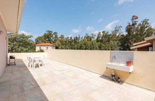 Sandy Retreat, Beachside Apartment with Terrace - Foto 6