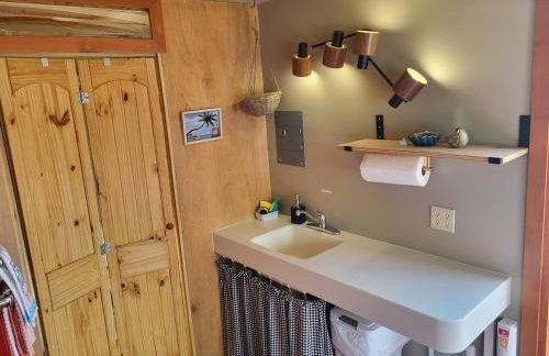 Caravan Across The Street From The Beach - Foto 15