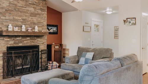 47MF - WiFi - Fireplace - Sleeps 6 - Foto 4