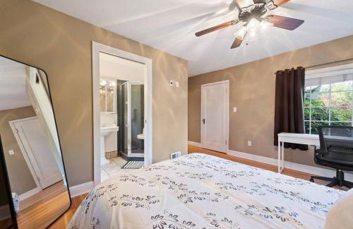 Private park in a cozy home next to I-90 huge yard - Foto 25