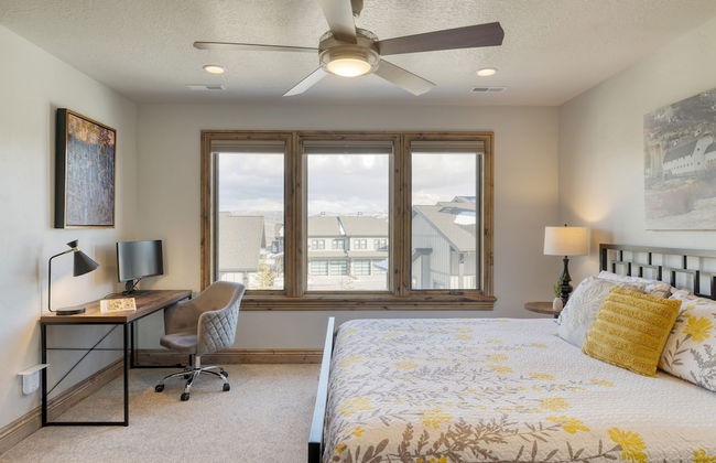 Blue Skies Lakeside Family-friendly Getaway w Hot Tub BBQ - Foto 16