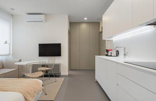 Confort y Ubicación en Madrid - Santero Suites - Photo 22