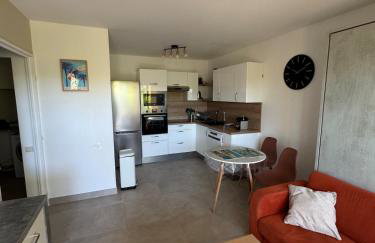T2 cosy en bord de mer avec terrasse, piscine et parking - Foto 5