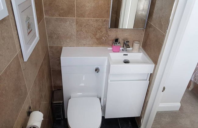 Direct Sea Views, Seafront Location & Free Parking - Foto 30