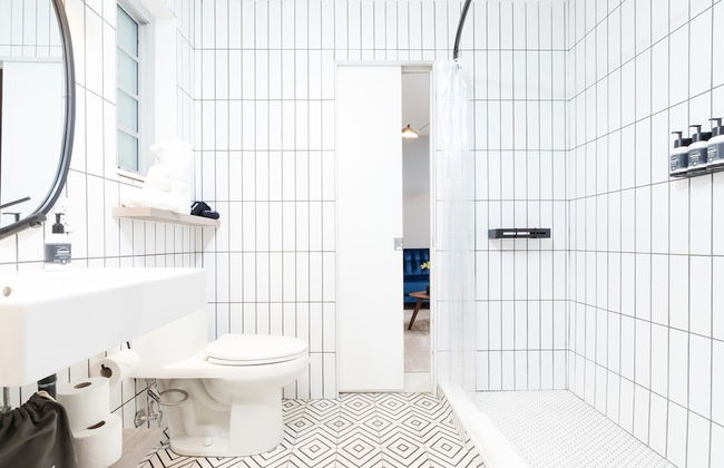 Kasa Collins Park Miami Beach Convention Center - Photo 49