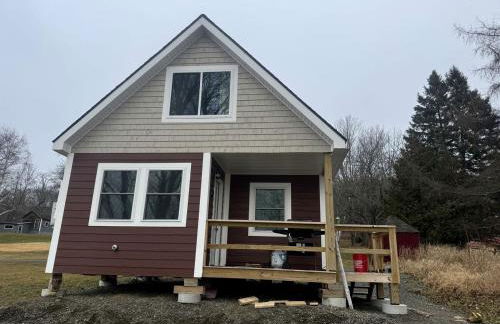 Magnificent Cabin Nestled Amidst Trees in Portage Lake, Maine - Foto 20