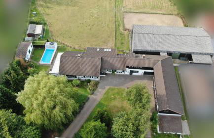 Landhaus Hideaway mit Aussenpool, Sauna und Kamin - Foto 2