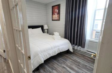 Nestled Away- Comfortable 3BDRM, Central Location - Foto 29