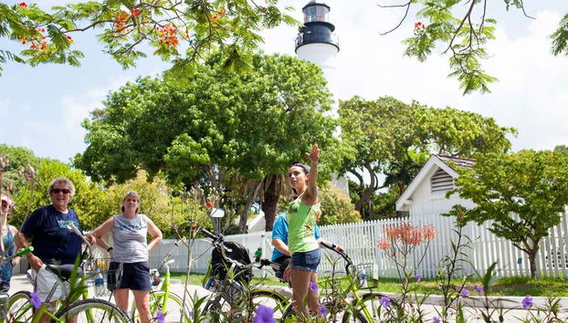 Ascoltando le spiegazioni della guida