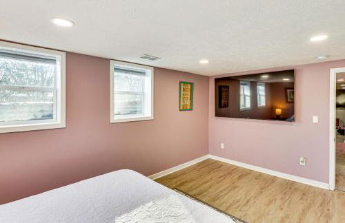 Spacious and Family Friendly! Lincoln Home Near Dtwn - Foto 22
