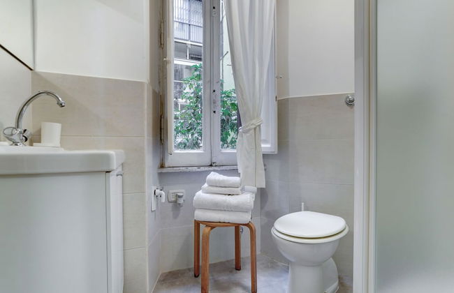 Charming Colosseum - Photo 22