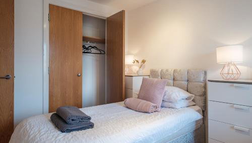 Mackie Residence - SJA Stays - 3 Bed Apartment with parking - Foto 5