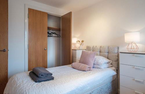 Mackie Residence - SJA Stays - 3 Bed Apartment with parking - Foto 5