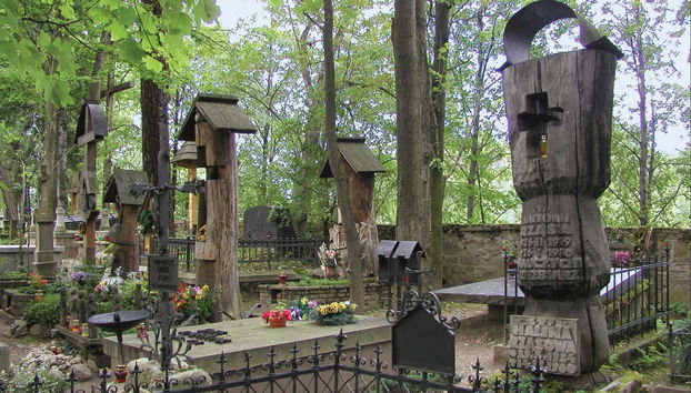 Peksow Brzyzek Cemetery