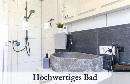 Relax-Apartment Biberach - Relax Massagesessel - Smart-TV 85 Zoll - voll ausgestattete Küche - High-Speed Internet - Arbeitsplatz mit Curved Monitor - Foto 9