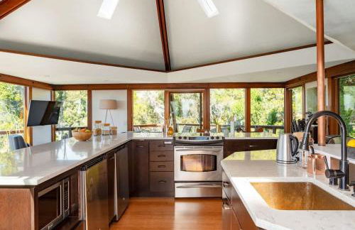 Peaceful Treehouse with Ocean View - Foto 17