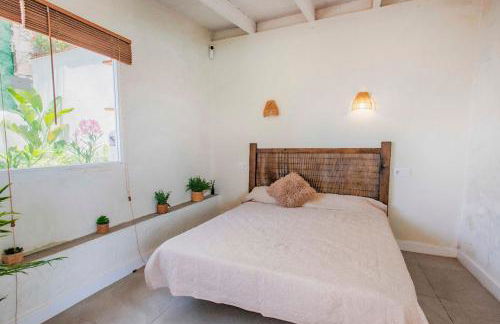 Countryside Elegant 4-Bedroom Suite, Pool & Garden - Foto 11