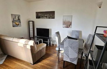 Appartement F2 Orléans 42m2, parking, 4 couchages et lit bébé - Foto 1