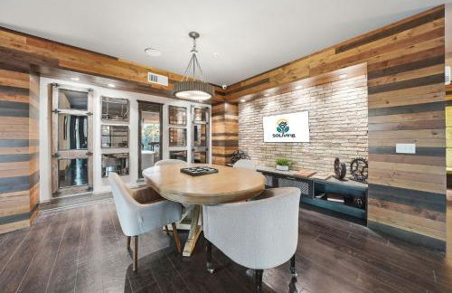 Stylish 2BR w Pool Pet-Friendly Unit #13 - Foto 57