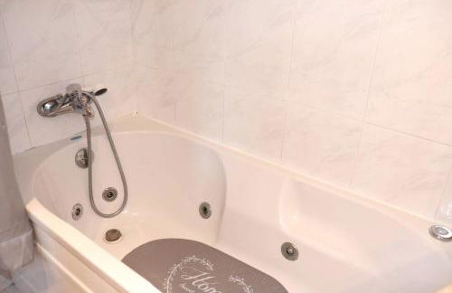 Charming house with fireplace in Grândola, 142 m², Internet included - Foto 6