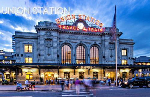 Central Denver Hangout with Huge Backyard - Foto 31