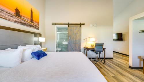 WFH-Friendly Studio Near Lighthouse Beach! - Foto 2