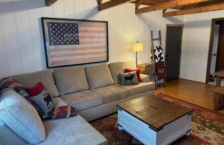 Spacious Tahoe Hot Tub and Beach - Photo 9