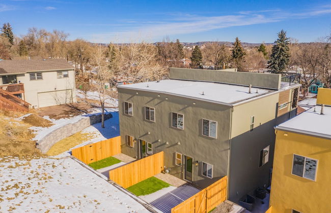 Modern Rooftop Patio New-build Townhome in COS - Foto 46