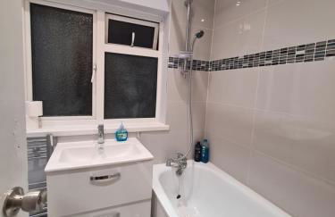 Cheerful 4/5 bed house - Heathrow - Foto 6