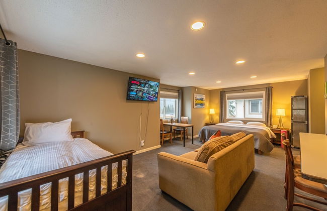 Banff Boundary Lodge-Mountain View Condo - Photo 3