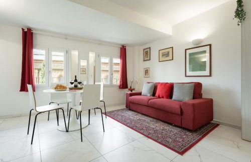 Avelli Pia Fourth Floor with 2 Bathrooms - Florence Charming Apartments - Delightful and bright 4rd-floor apartment without elevator, overlooking one of Florence's most beautiful squares, Exceptionally located for exploring the city - Foto 35