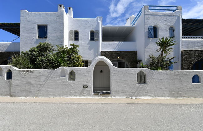 Santa Flora 3 bedroom House - Photo 37