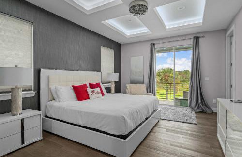 Luxury 6BR Villa w Pool & Cinema 4mi to Disney - Foto 53