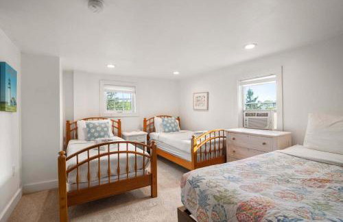 Walk to Water Access to Hiking Trails! - Foto 20