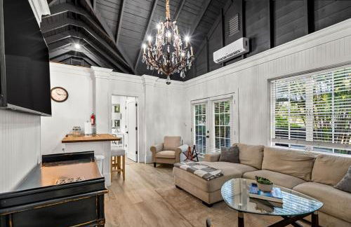 Newly Renovated Home- Sailboat Bend - Walk to Las Olas - 4 Miles to Beach - Foto 1