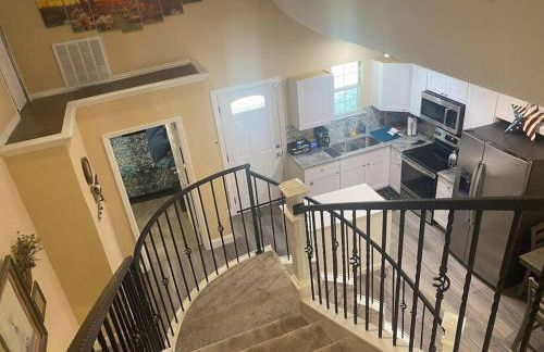 StockYards-BBobs-4mins! GrayLee House.4-Bedrooms - Foto 33