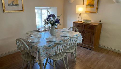 Lovely 2 Bed Victorian Cottage, Denford NN14 - Foto 4