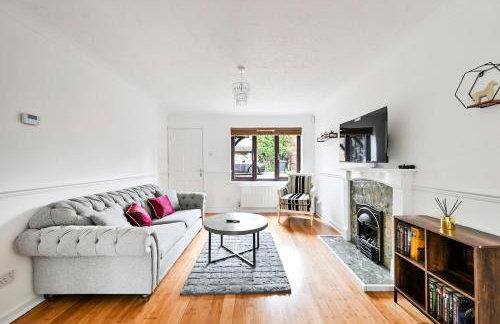 Quiet & Modern Contemporary Home for Work & Family - Foto 3