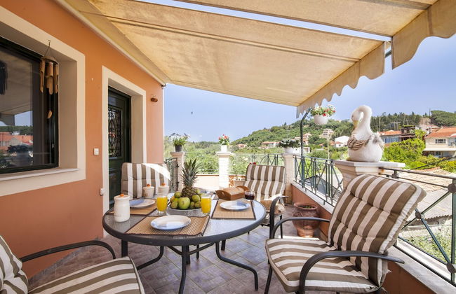 Marathias Luxury House near Beach - Photo 1