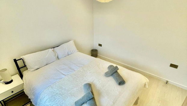 3 Bed Flat - Sleeps 6 - Parking - Wifi - Foto 2, Habitación