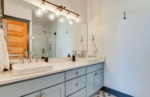 Florence Vacation Rental with Rooftop Deck! - Photo 14