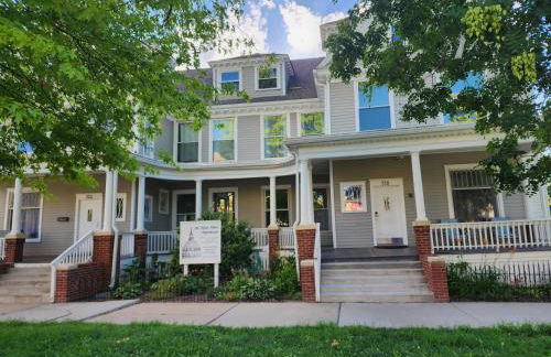 Spacious 2BR Apt Downtown, 2 Blocks from State Capitol - Foto 28